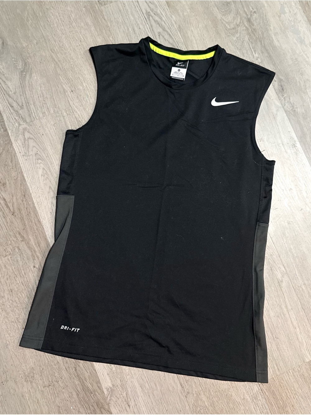•NIKE• MUSCLE TANK TOP